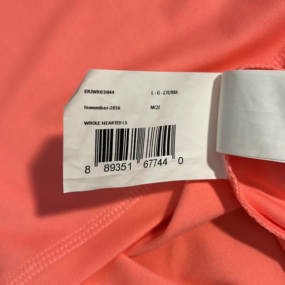 Roxy Women’s Juniors Whole Hearted Long Sleeved Rash Guard - Picture 8 of 8